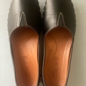 Black leather Spring-step brand